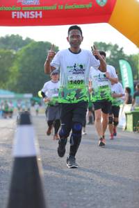 BIB: 409
                            <button type="button" onclick="openModal(3646767)" class="btn btn-primary btn-sm float-right btn-popup" data-toggle="modal" data-target=".modal-high-quality">
                        <i class="fas fa-shopping-cart"></i> Add to Cart
                    </button>
                                            <button type="button" onclick="isThisMe(3646767, true)" class="btn btn-success btn-sm float-right btn-popup btn-isme hidden" data-toggle="tooltip" data-placement="bottom" title="นี่คือรูปของคุณใช่ไหม คลิกที่นี่เพื่อเอาเข้าอัลบั้ม">
                        <i class="fas fa-plus"></i> Add to album
                    </button>
                    <button type="button" onclick="isThisMe(3646767, false)" class="btn btn-warning btn-sm float-right btn-popup btn-isnotme hidden">
                        <i class="fas fa-ban"></i> Remove from album
                    </button>